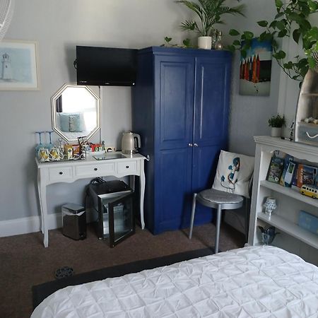Marjune Guest House 웨이머스만 외부 사진